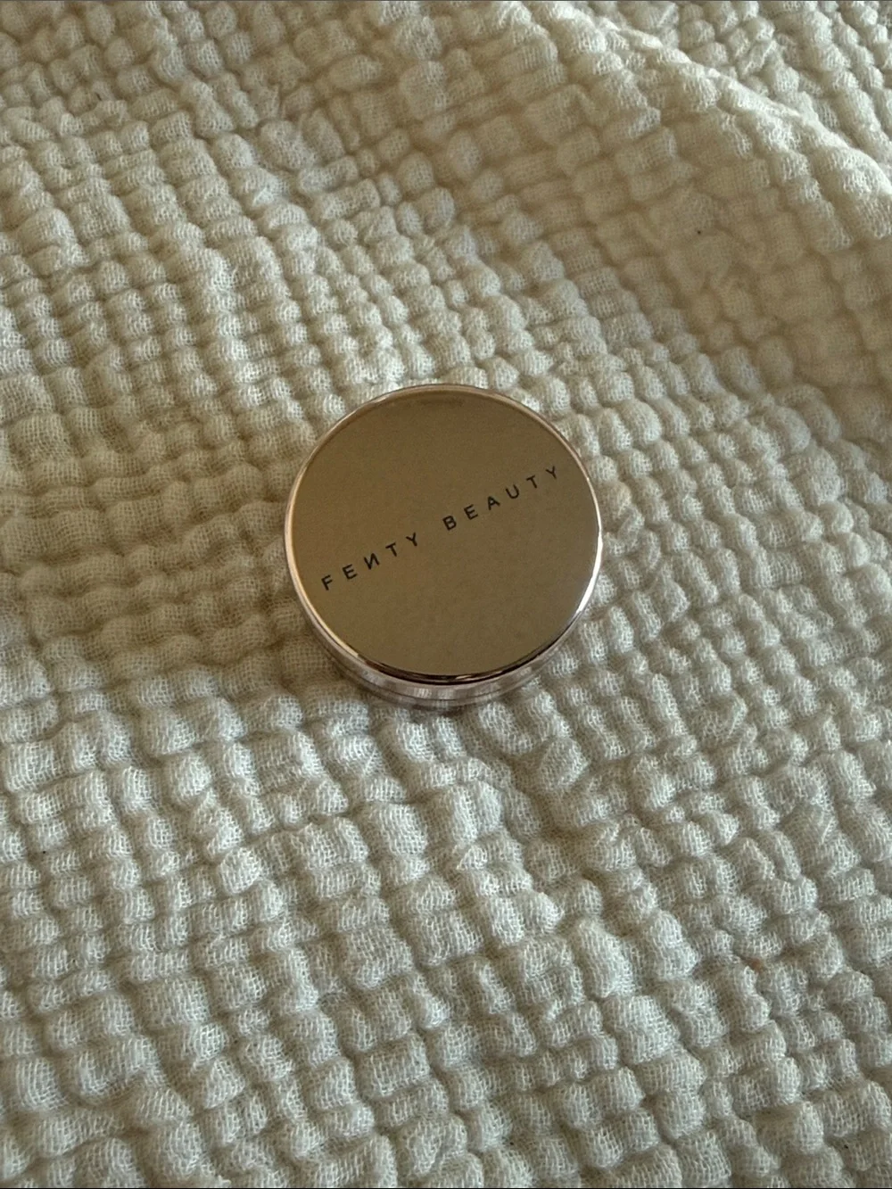 Fenty Beauty Pro Filt’r filter powder face soft matte foundation